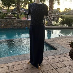 Adrianna Papell Two-Piece Formal Beaded Gown Dress